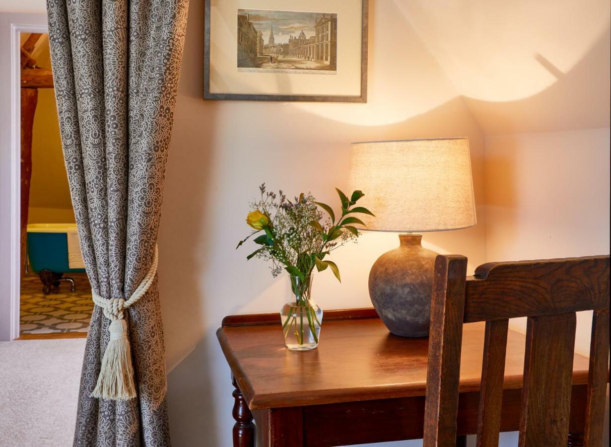 The Greyhound Inn Wantage Luaran gambar